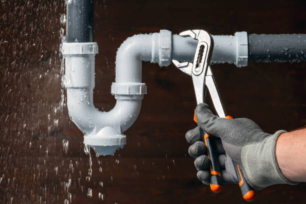 Professional Emergency Plumber technician working in Corinth, NY